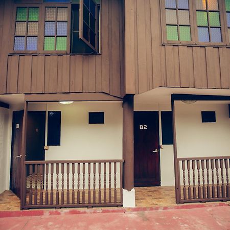 Agga Cnx Hostel Chiang Mai Eksteriør billede