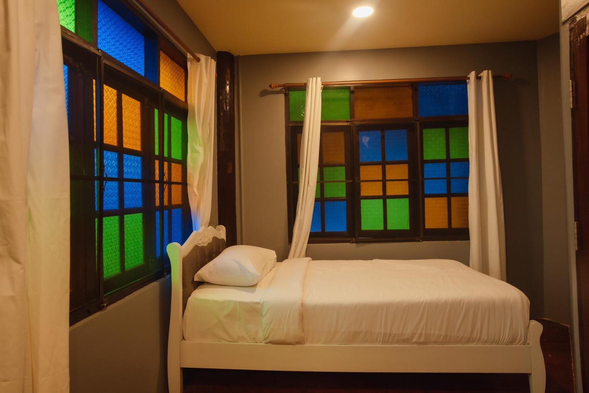 Agga Cnx Hostel Chiang Mai Eksteriør billede