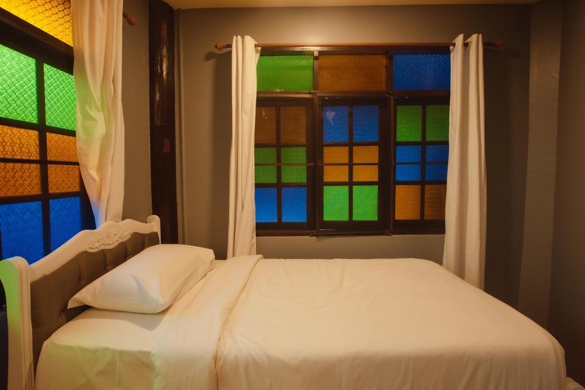 Agga Cnx Hostel Chiang Mai Eksteriør billede