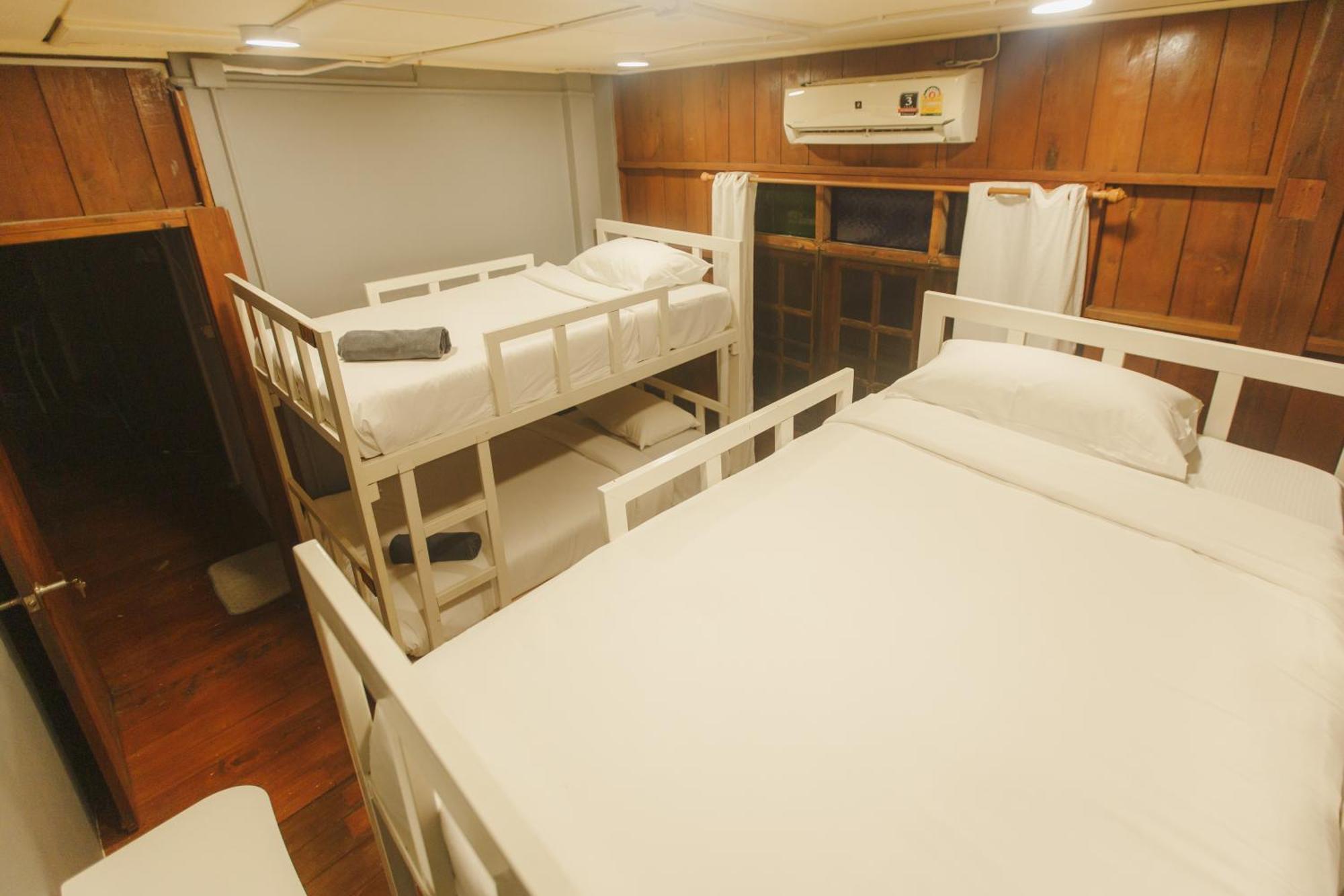 Agga Cnx Hostel Chiang Mai Eksteriør billede
