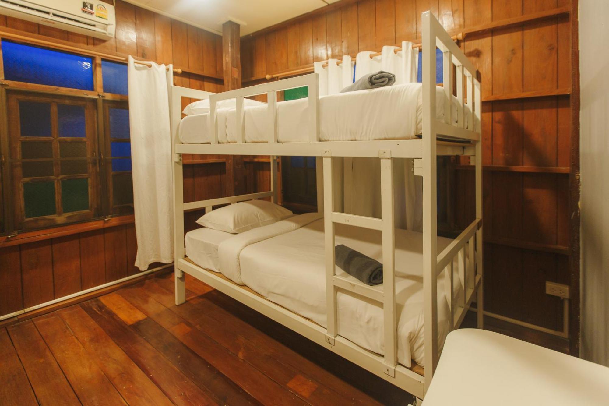 Agga Cnx Hostel Chiang Mai Eksteriør billede