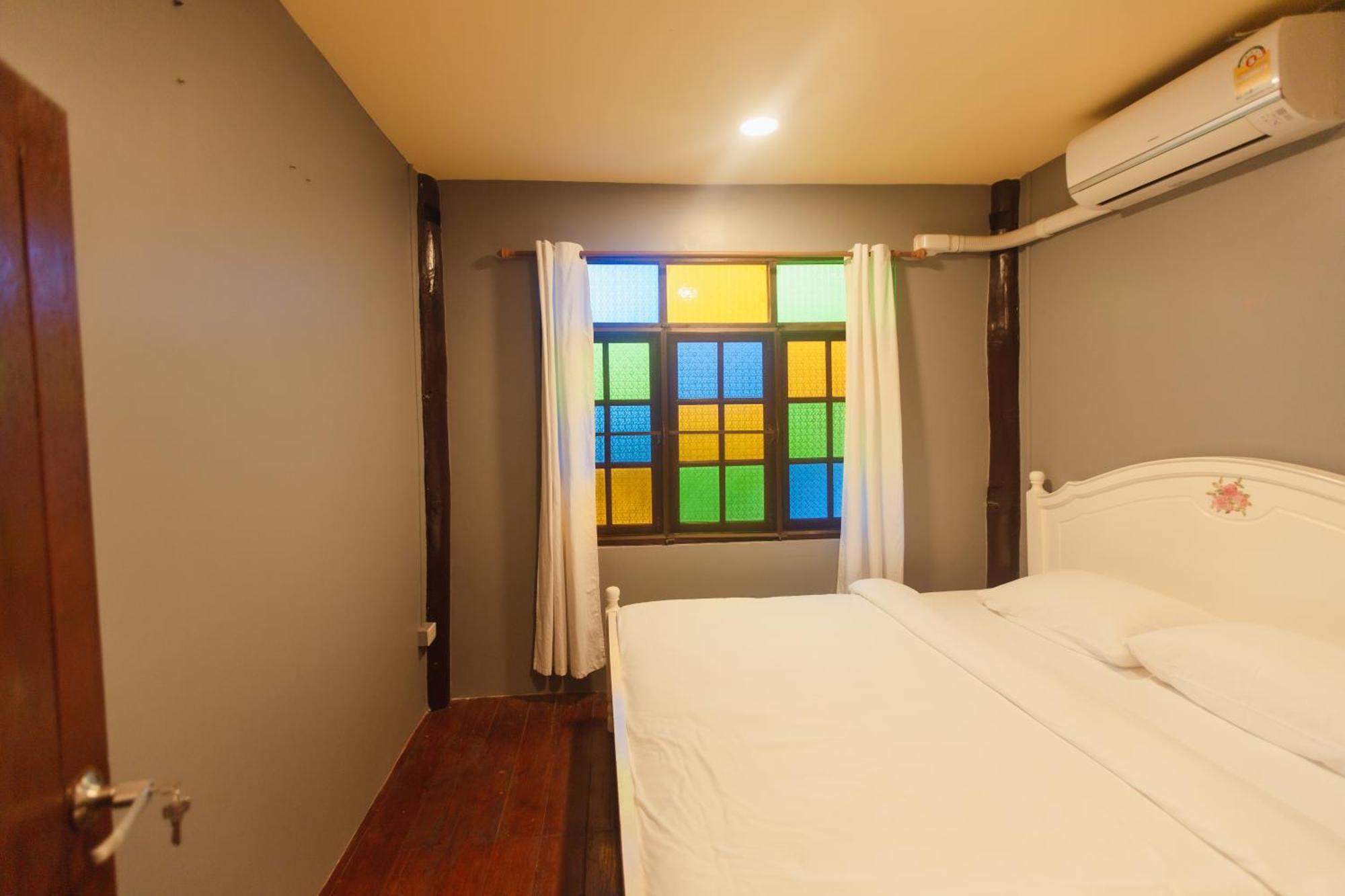 Agga Cnx Hostel Chiang Mai Eksteriør billede