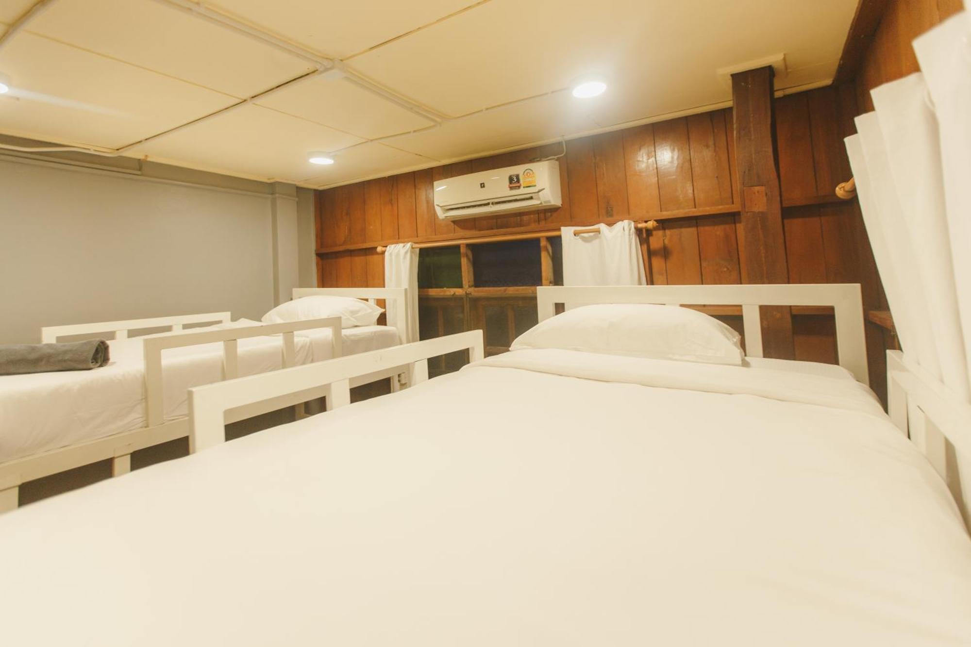 Agga Cnx Hostel Chiang Mai Eksteriør billede