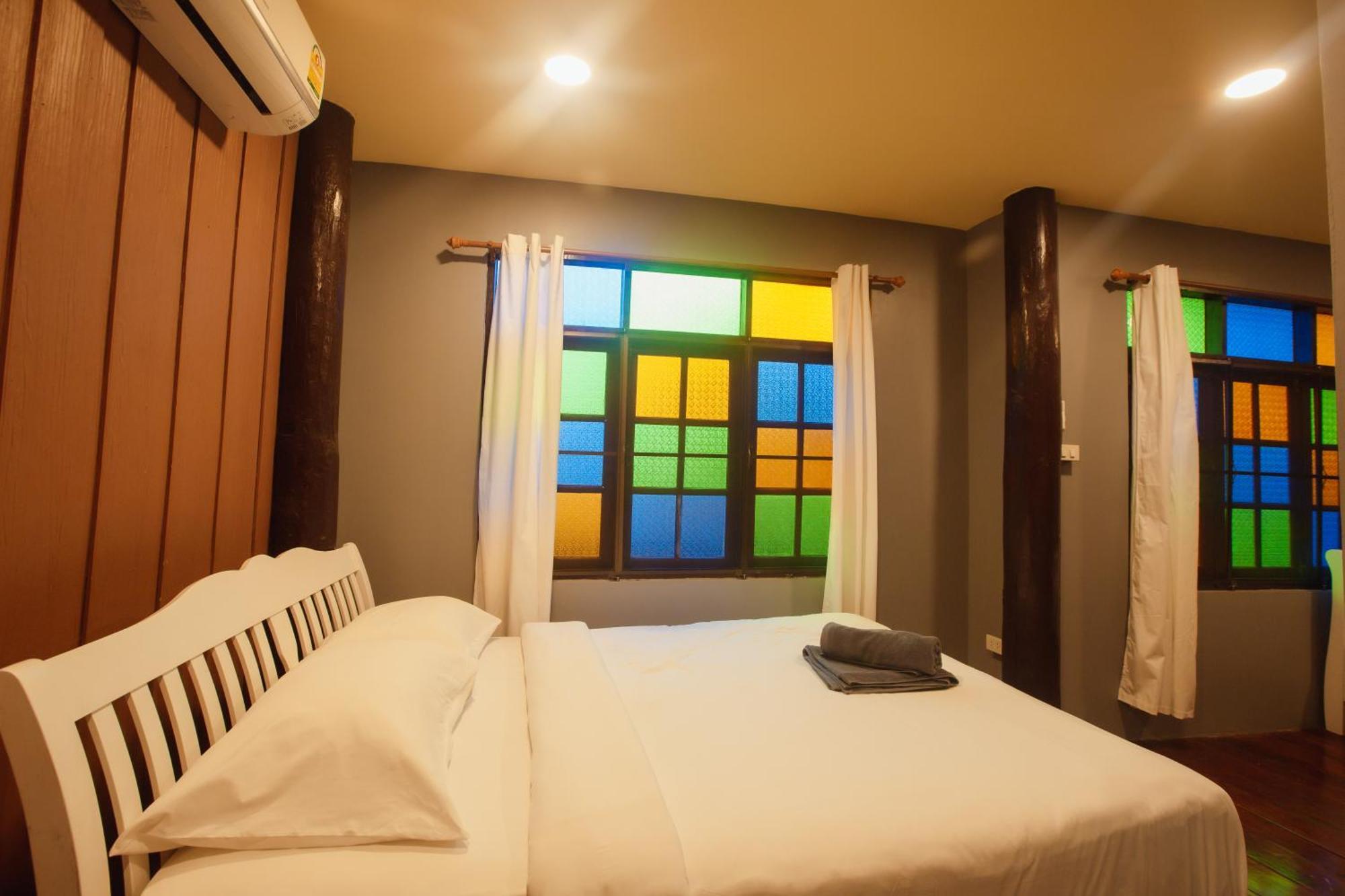 Agga Cnx Hostel Chiang Mai Eksteriør billede