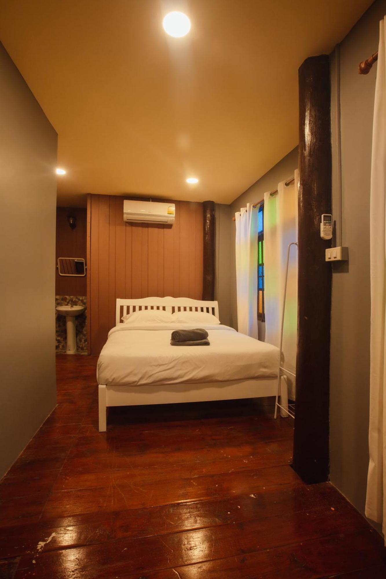 Agga Cnx Hostel Chiang Mai Eksteriør billede