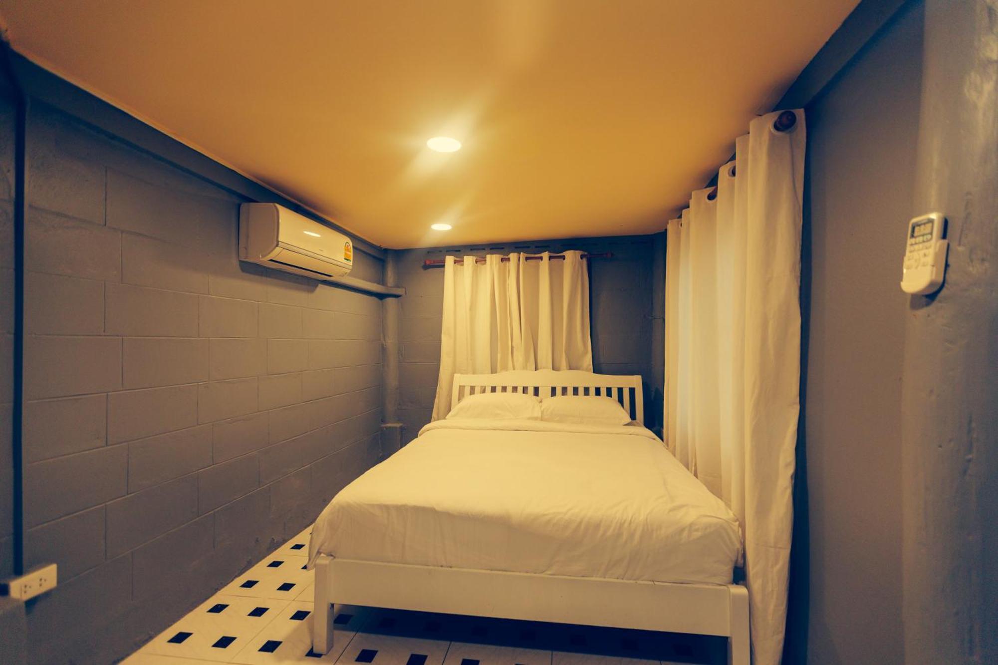 Agga Cnx Hostel Chiang Mai Eksteriør billede