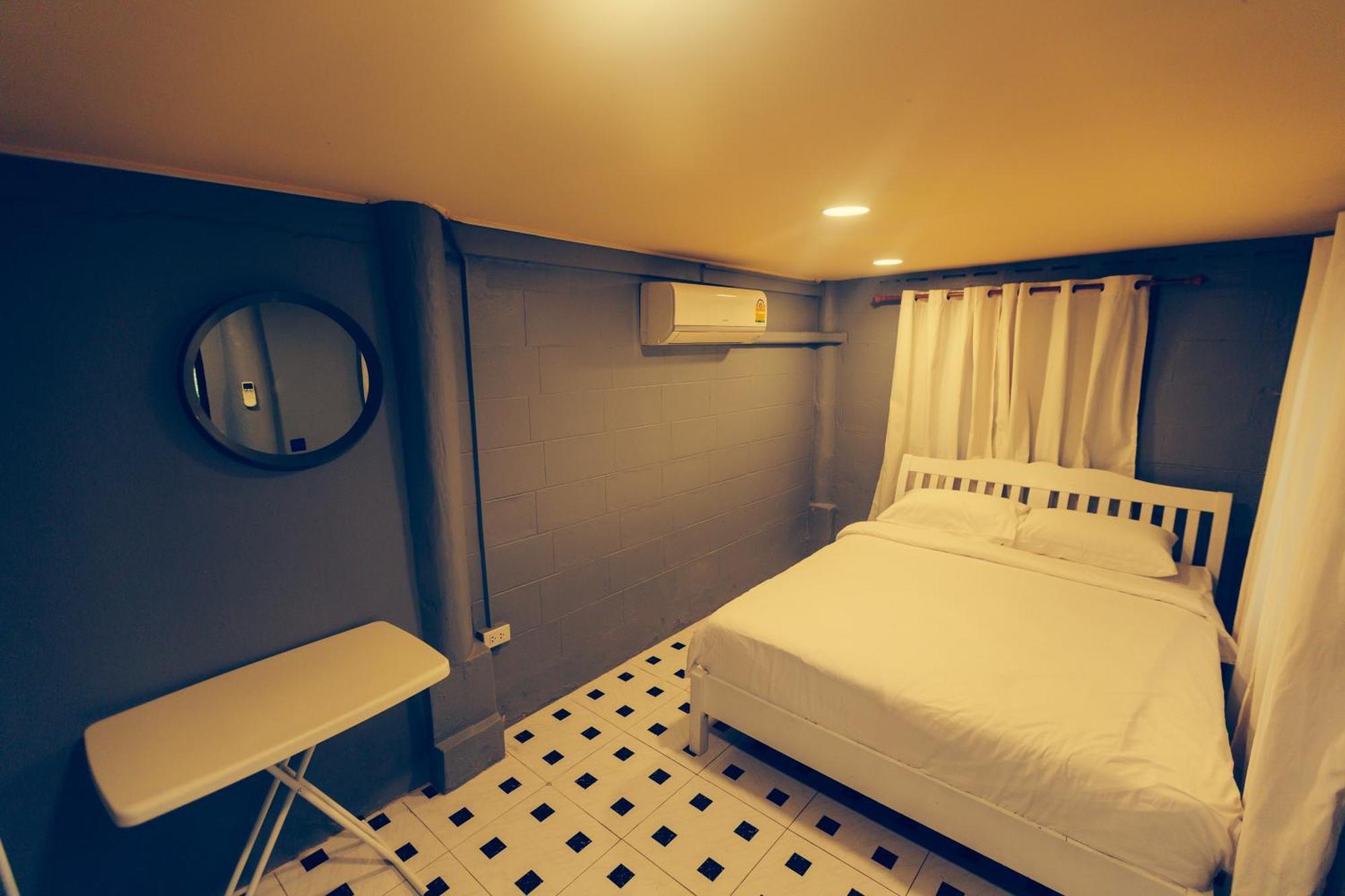 Agga Cnx Hostel Chiang Mai Eksteriør billede