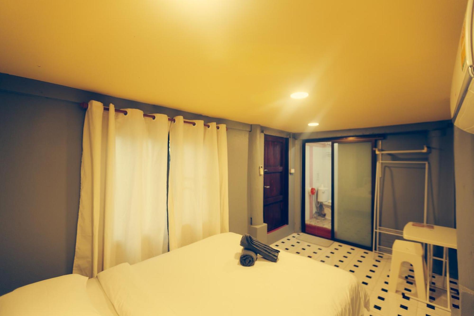 Agga Cnx Hostel Chiang Mai Eksteriør billede