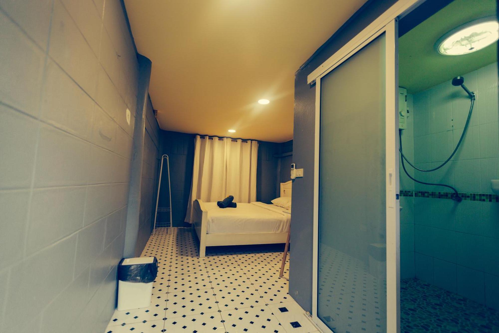 Agga Cnx Hostel Chiang Mai Eksteriør billede