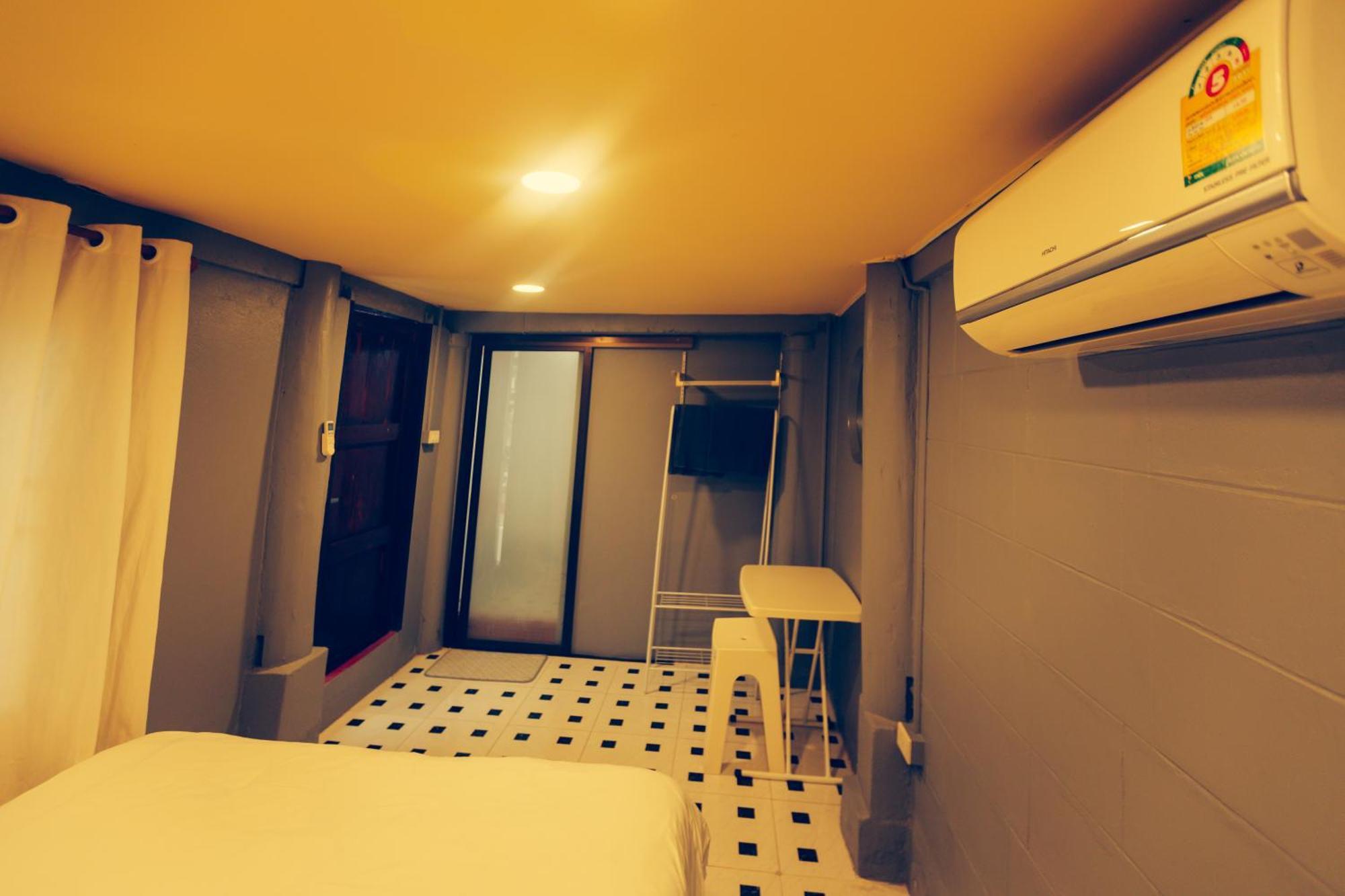 Agga Cnx Hostel Chiang Mai Eksteriør billede