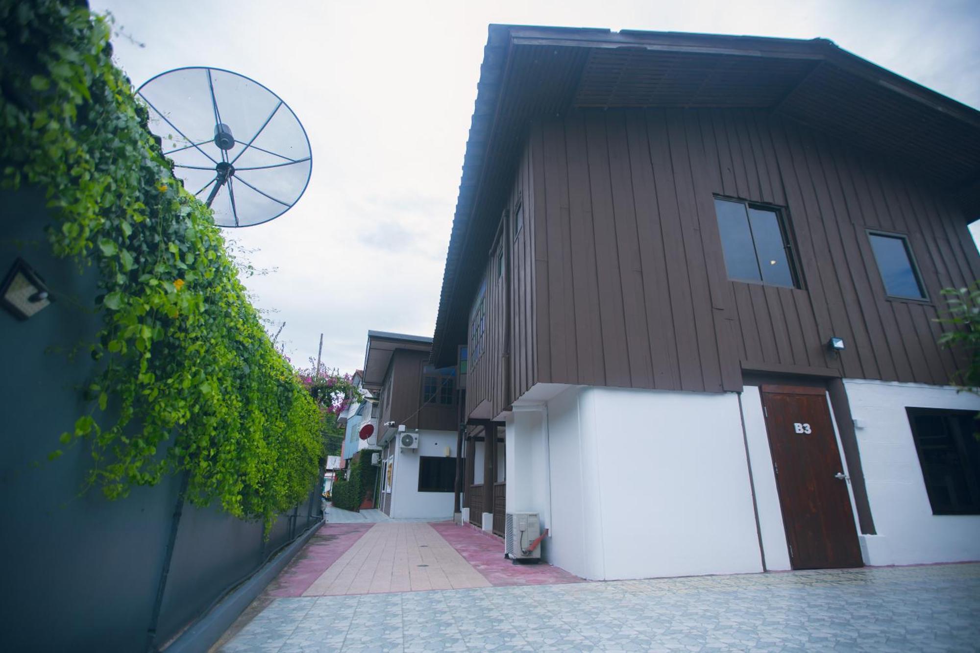 Agga Cnx Hostel Chiang Mai Eksteriør billede