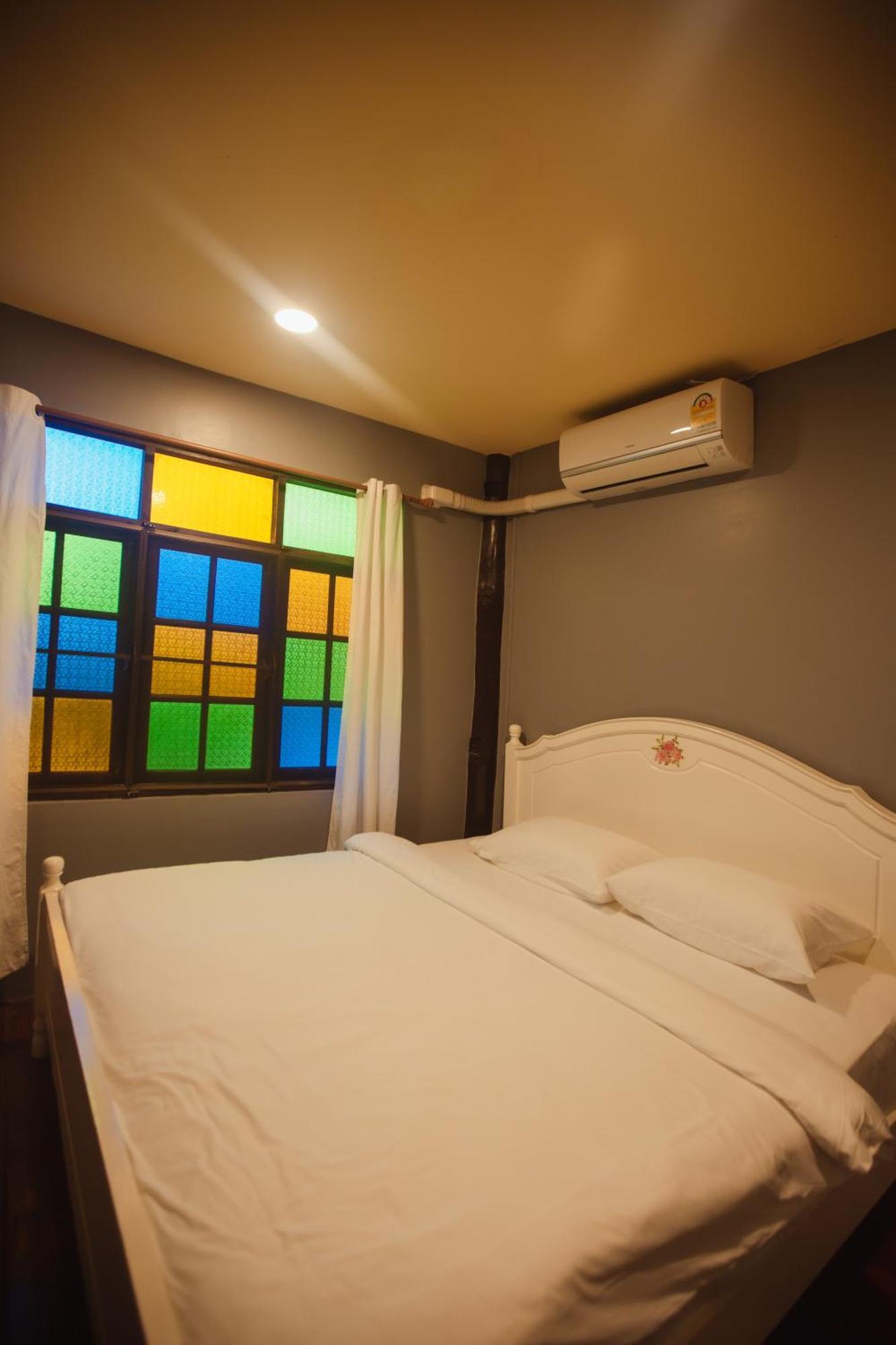 Agga Cnx Hostel Chiang Mai Eksteriør billede